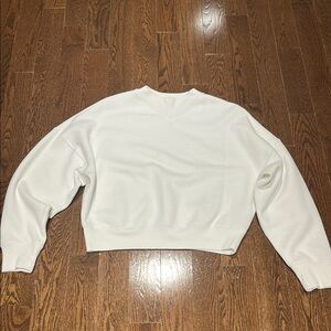 Wilfred White Cropped Sweatshirt